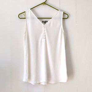Sleeveless white portofino blouse